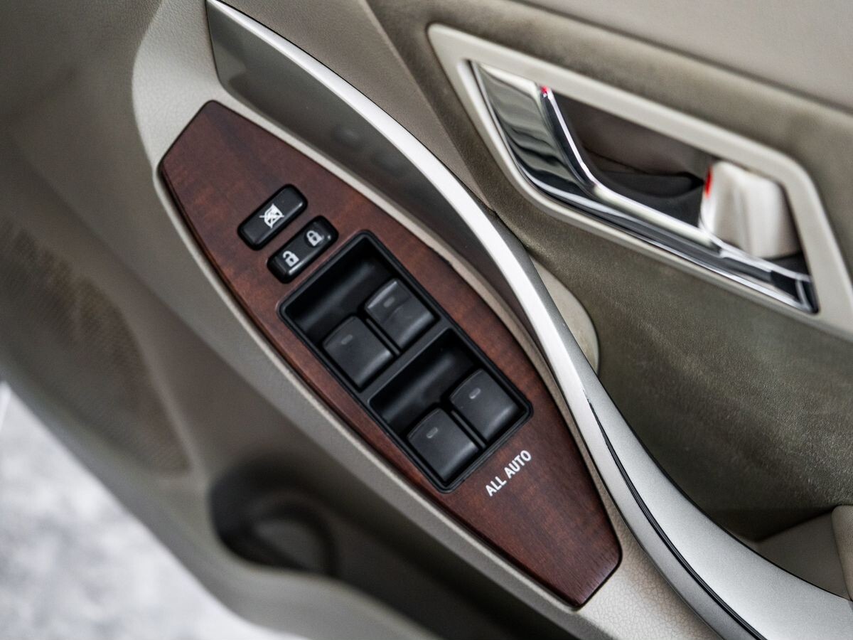 Toyota Allion 2010 - фото автомобиля