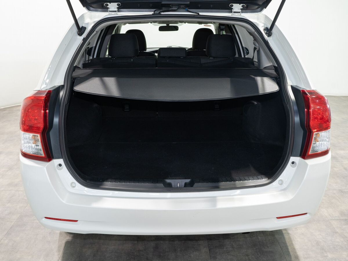 Toyota Corolla Fielder 2014 - фото автомобиля