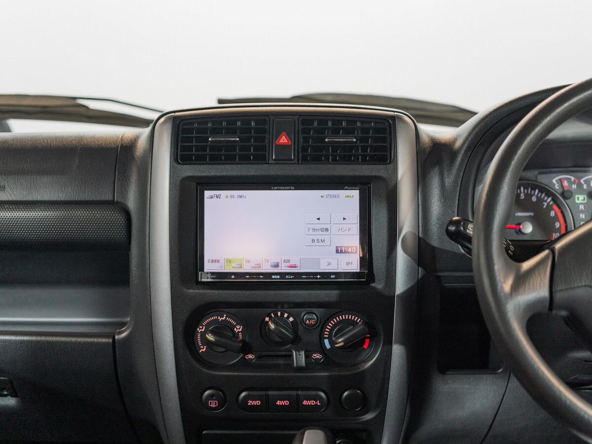 Suzuki Jimny 2014 - фото автомобиля