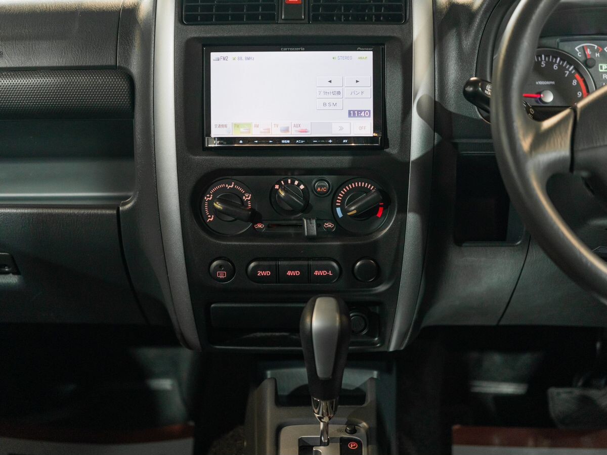 Suzuki Jimny 2014 - фото автомобиля