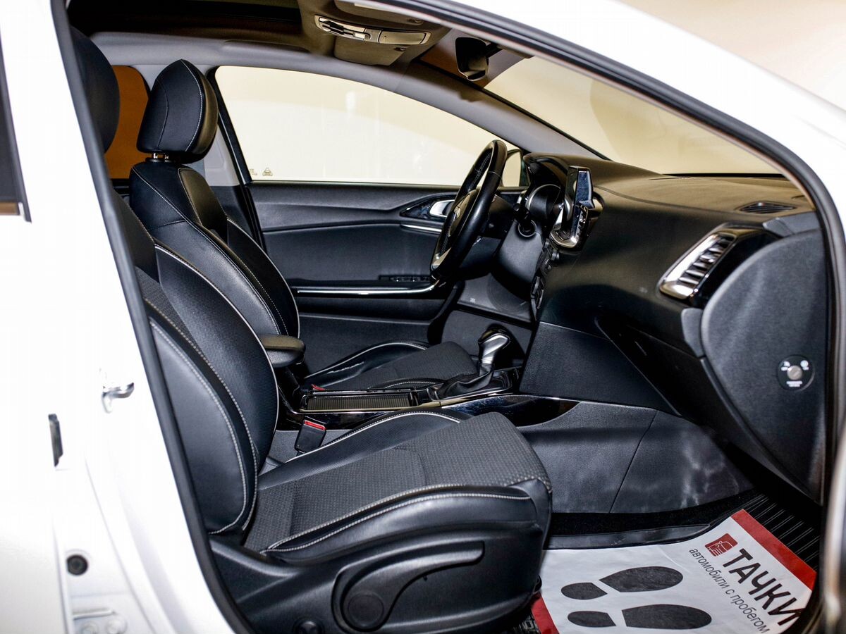 Kia Ceed 2018 - фото автомобиля