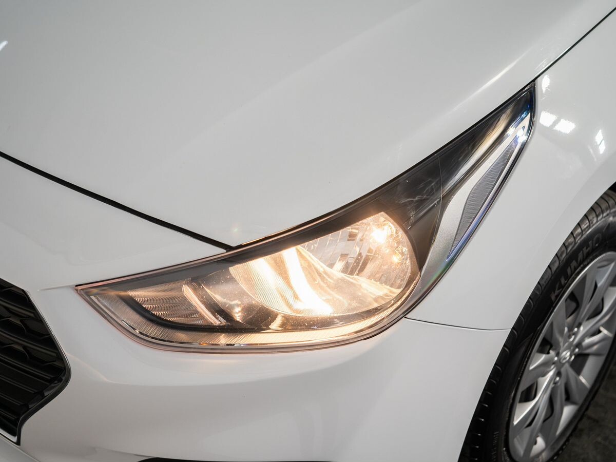 Hyundai Solaris 2019 - фото автомобиля