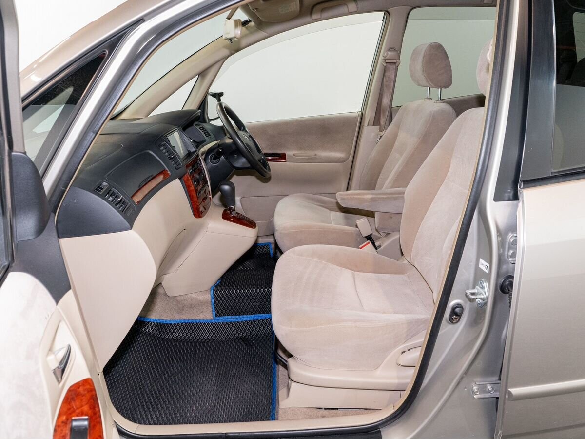 Toyota Corolla Spacio 2002 - фото автомобиля