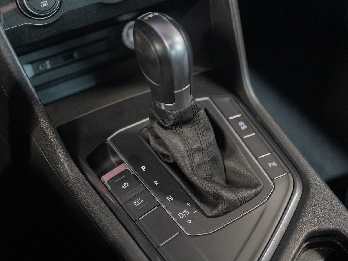 Volkswagen Tiguan 2017 - фото автомобиля