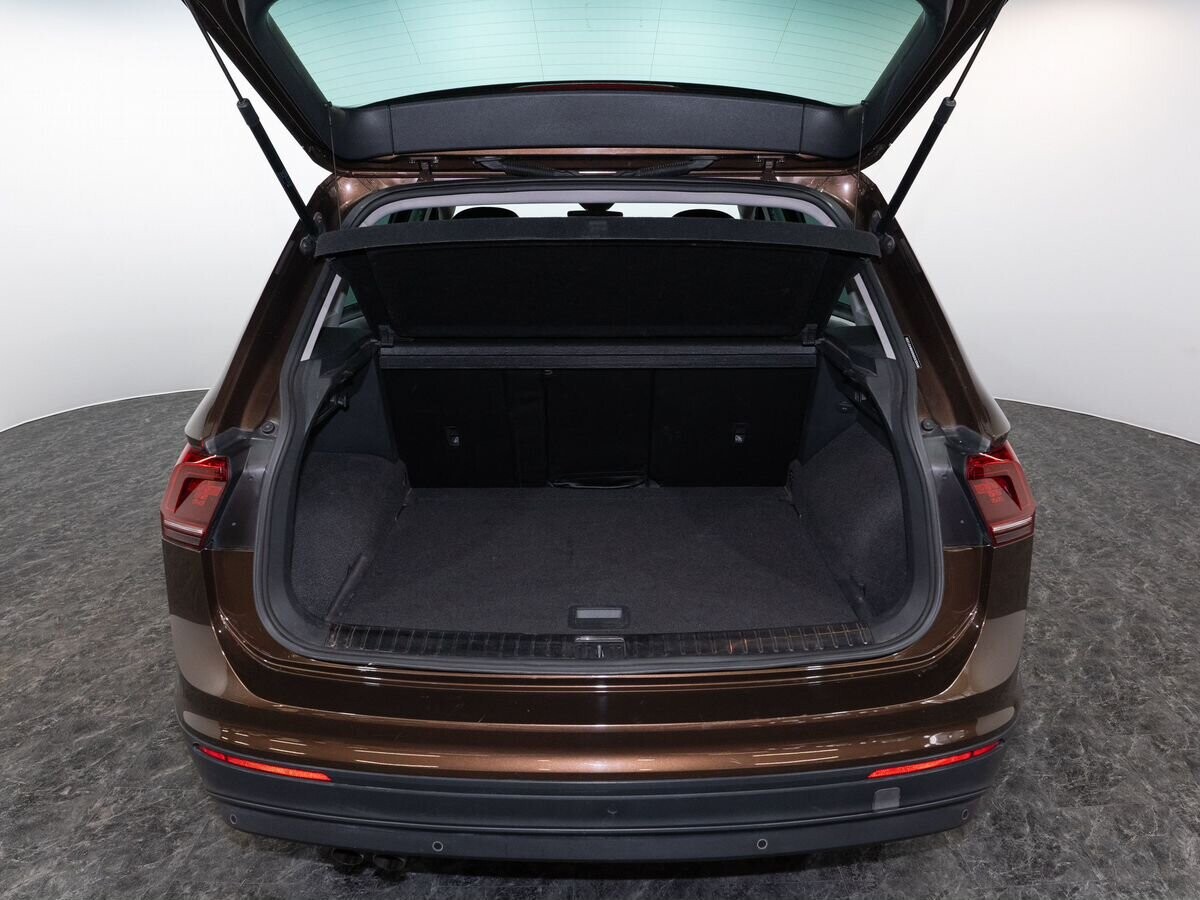 Volkswagen Tiguan 2017 - фото автомобиля