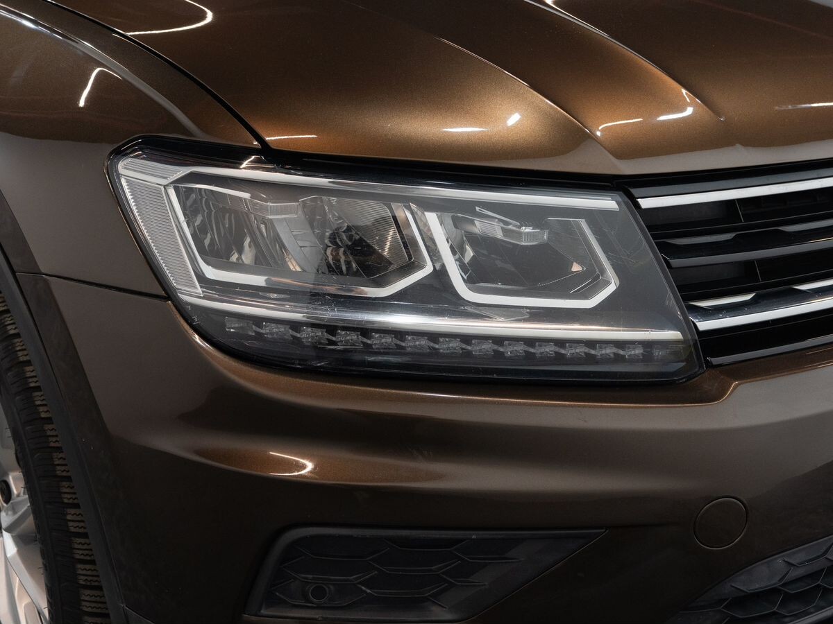 Volkswagen Tiguan 2017 - фото автомобиля