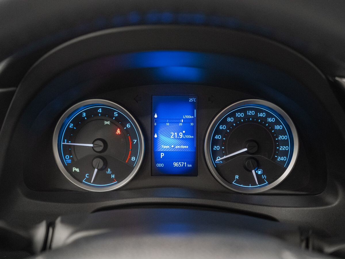 Toyota Corolla 2017 - фото автомобиля