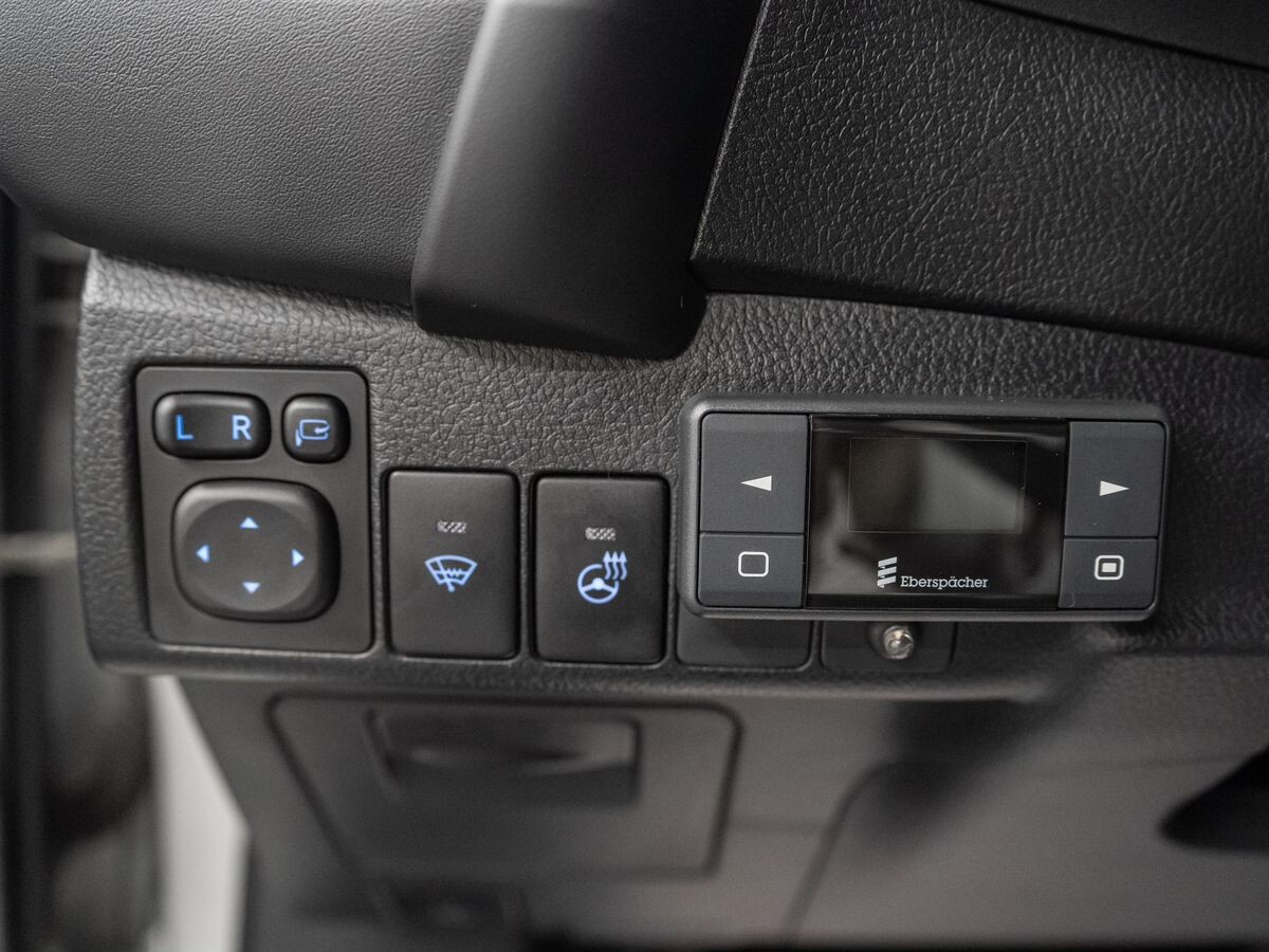 Toyota Corolla 2017 - фото автомобиля