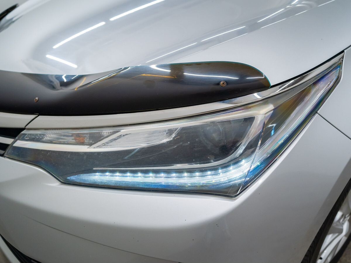 Toyota Corolla 2017 - фото автомобиля