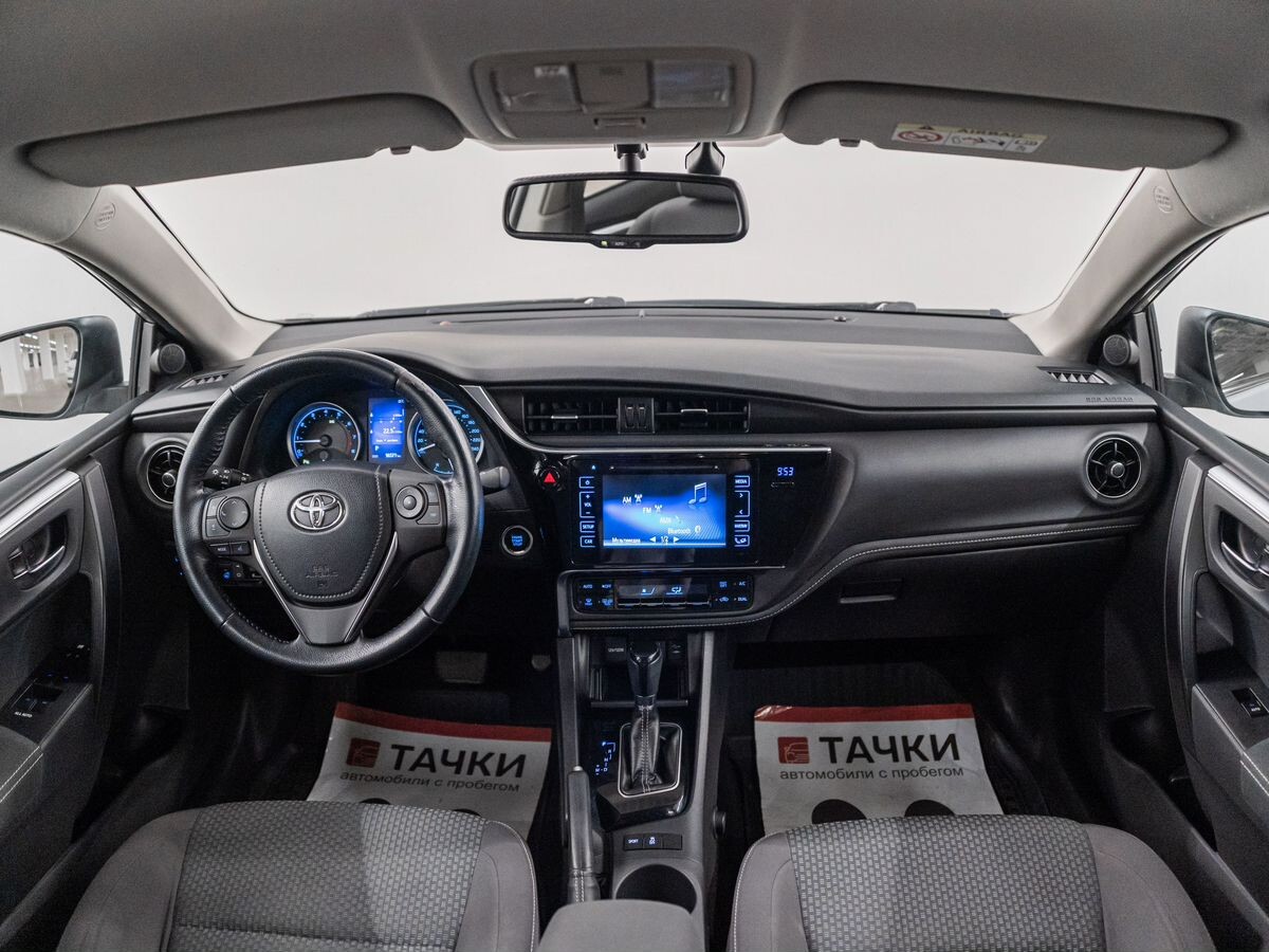 Toyota Corolla 2017 - фото автомобиля