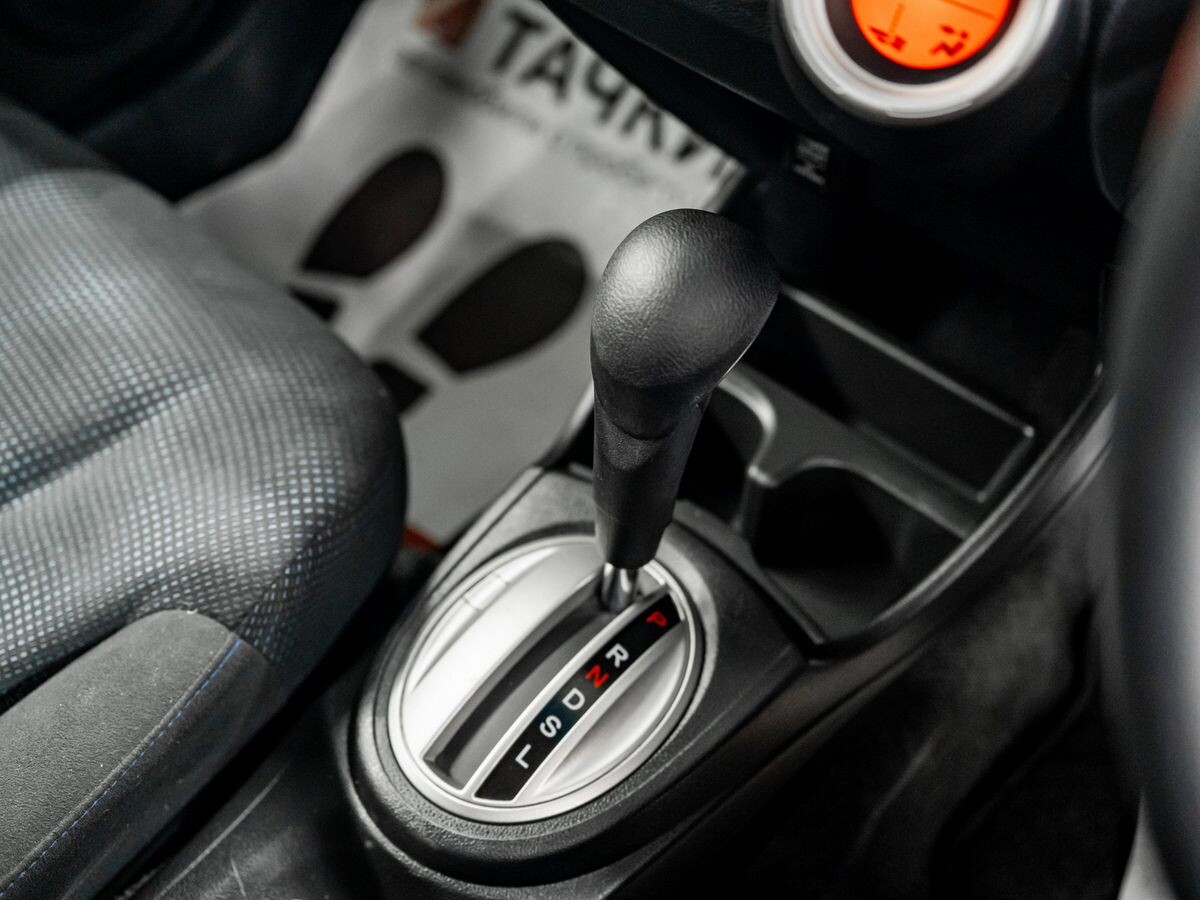 Honda Fit 2012 - фото автомобиля