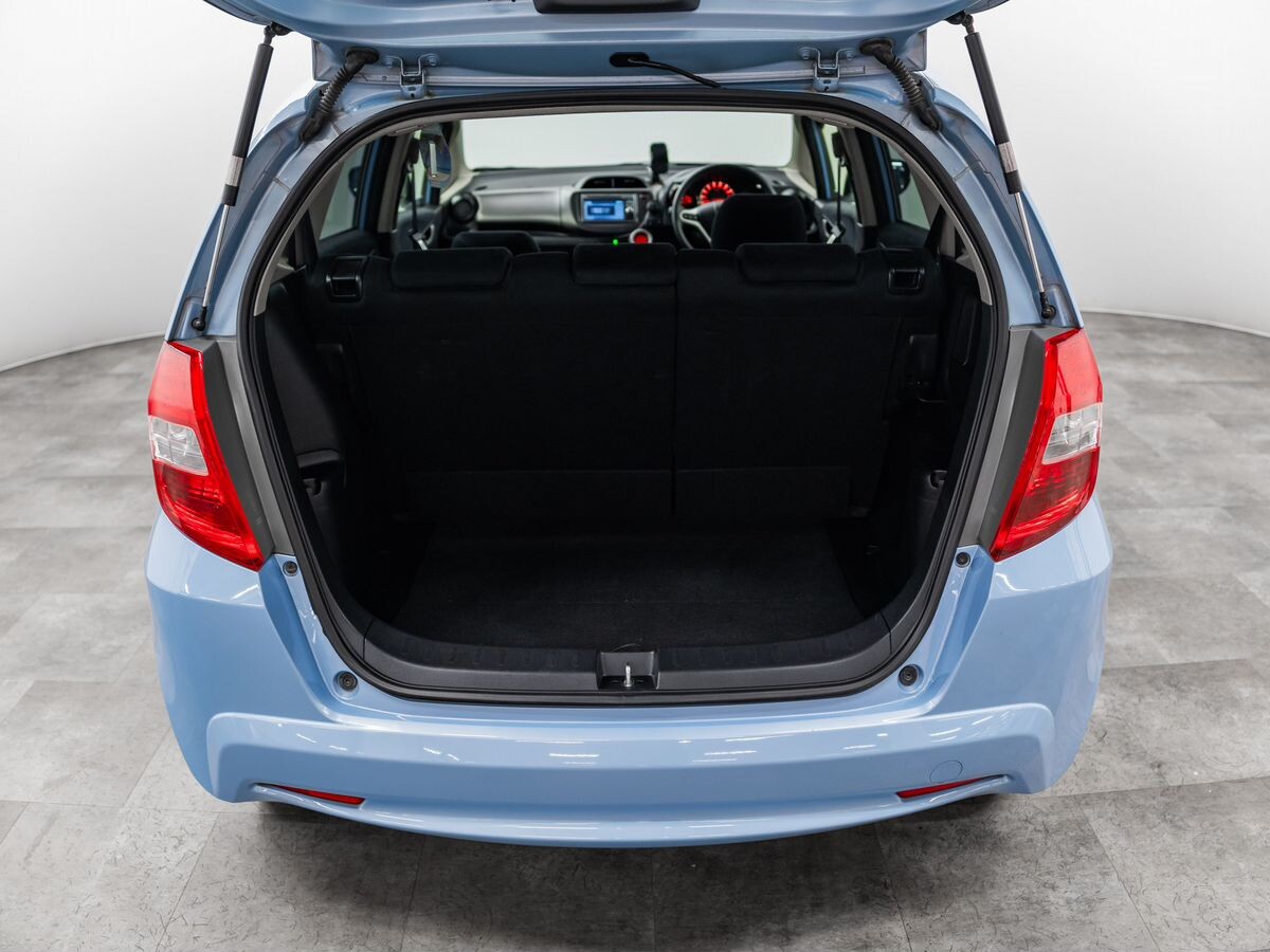 Honda Fit 2012 - фото автомобиля