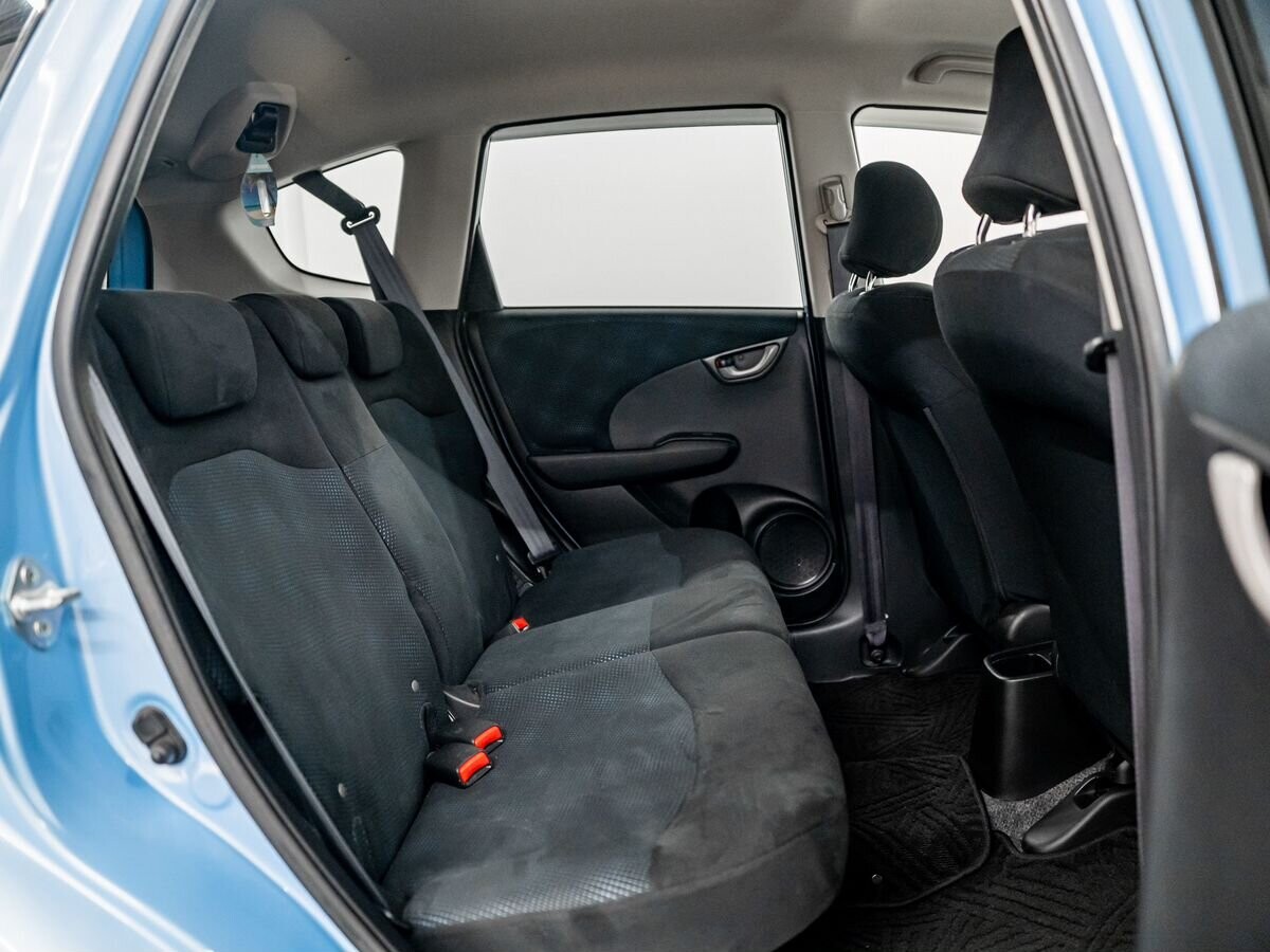 Honda Fit 2012 - фото автомобиля