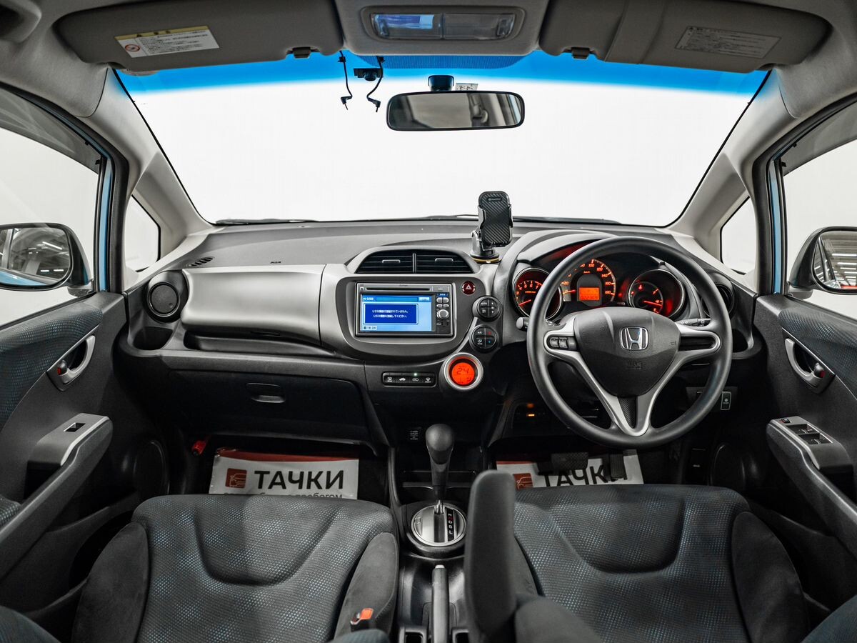 Honda Fit 2012 - фото автомобиля