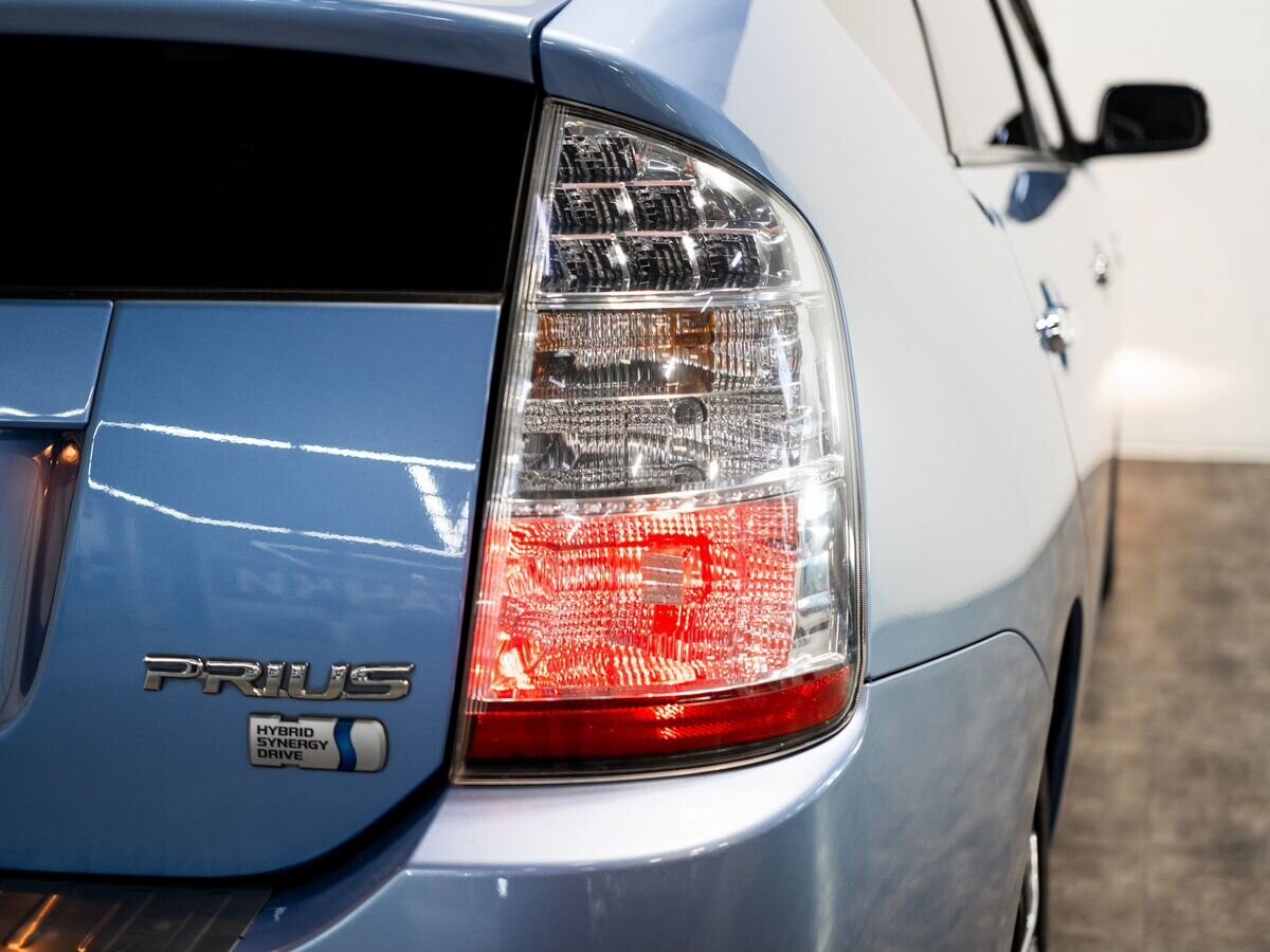 Toyota Prius 2008 - фото автомобиля