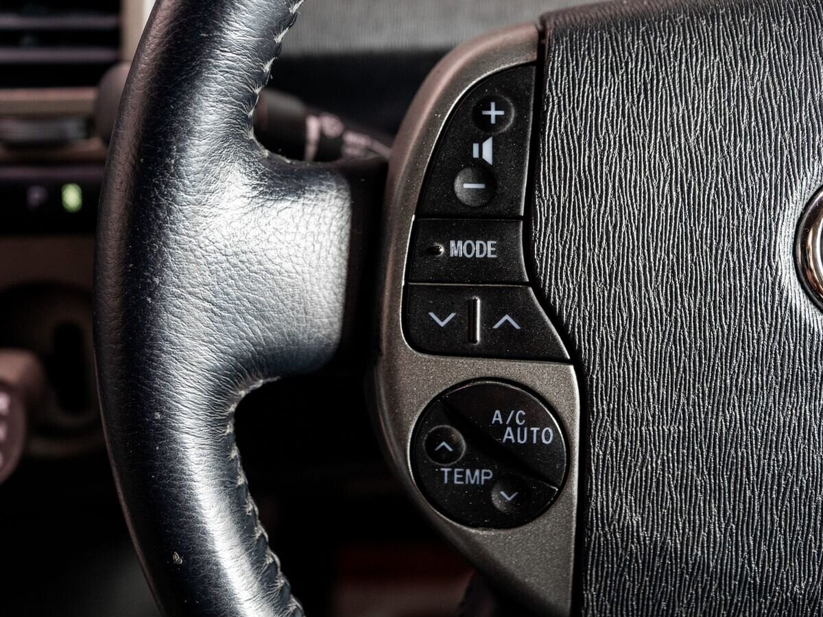 Toyota Prius 2008 - фото автомобиля