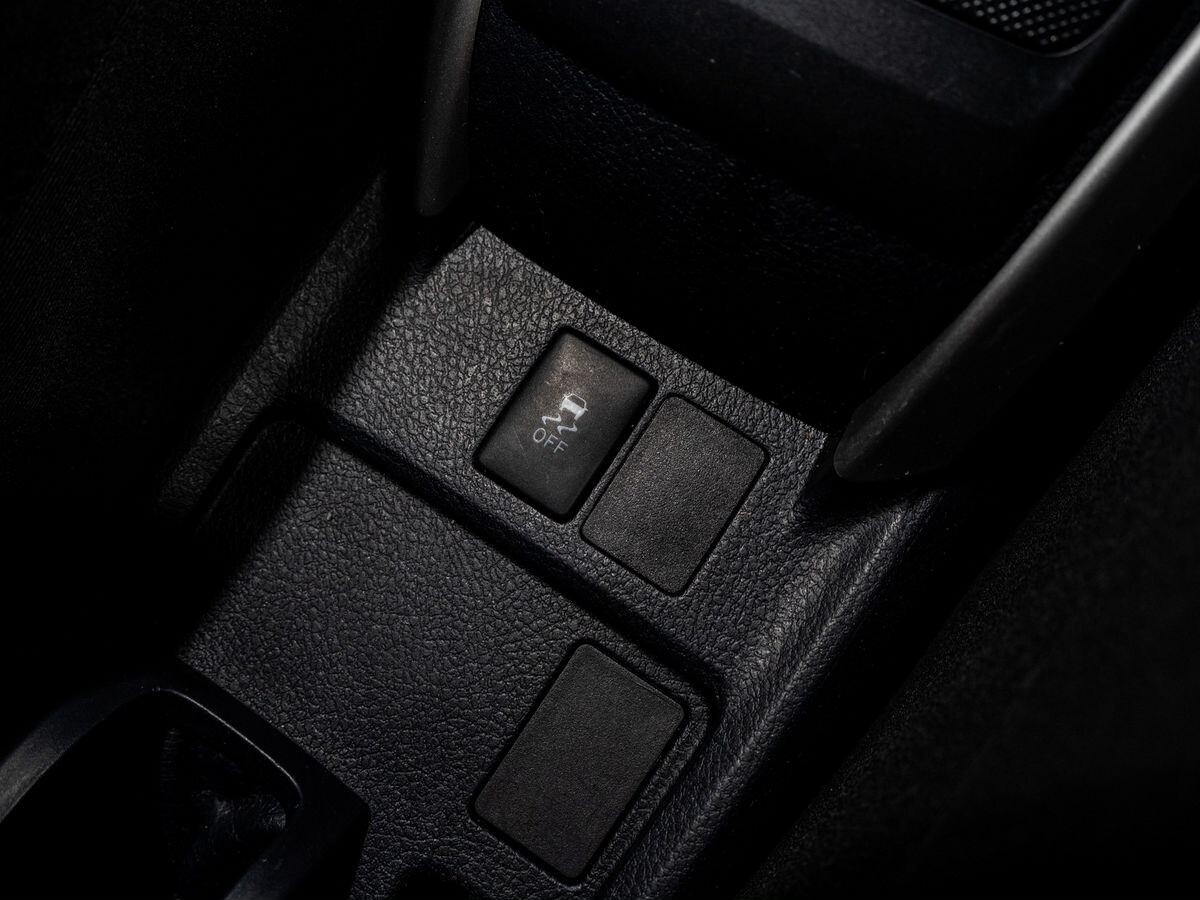 Toyota Corolla Fielder 2014 - фото автомобиля