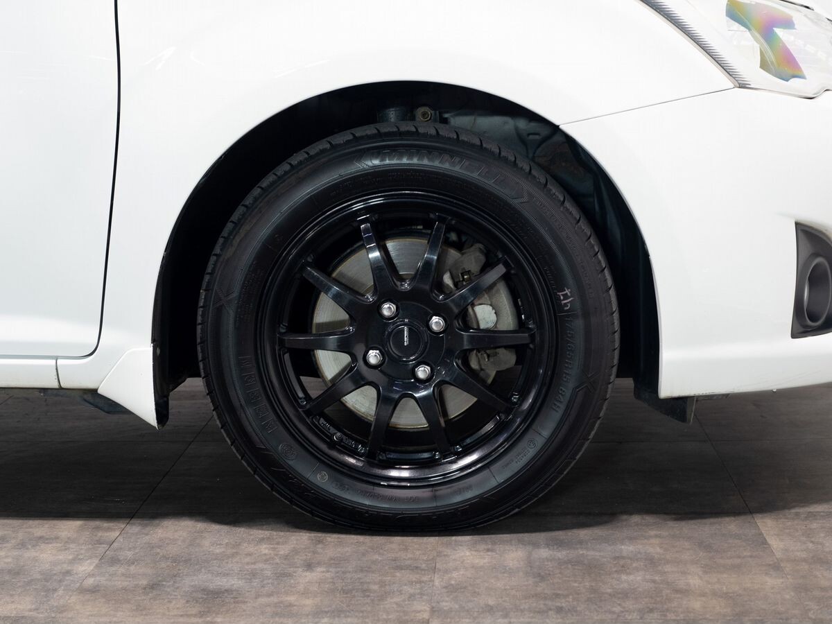 Toyota Corolla Fielder 2014 - фото автомобиля