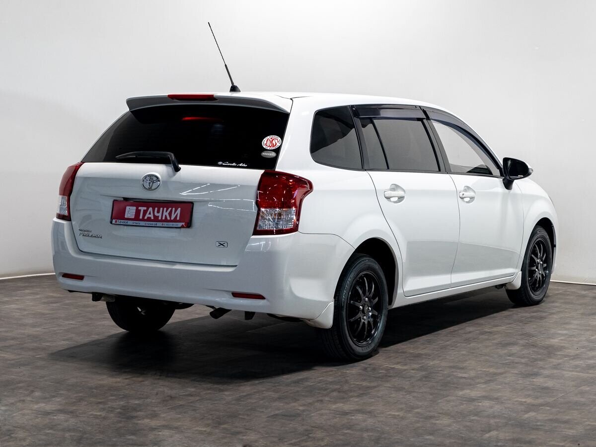 Toyota Corolla Fielder 2014 - фото автомобиля