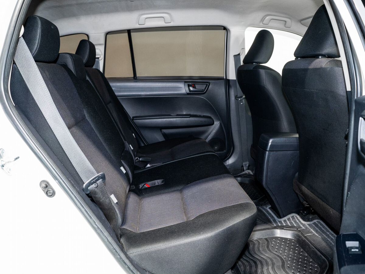Toyota Corolla Fielder 2014 - фото автомобиля