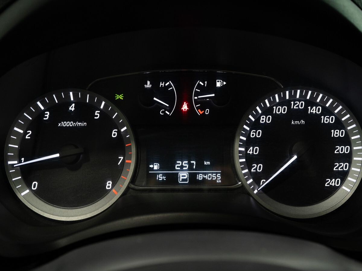 Nissan Sentra 2015 - фото автомобиля