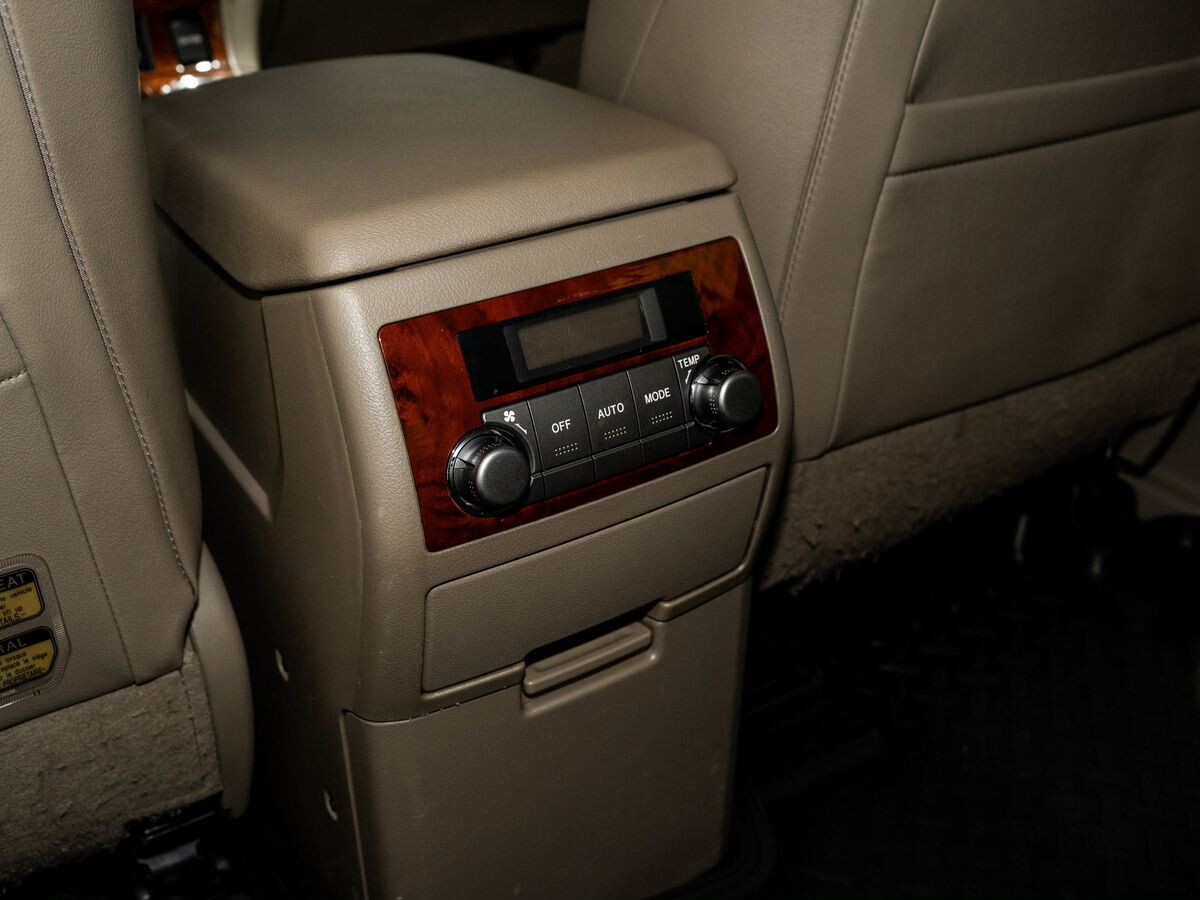 Toyota Highlander 2011 - фото автомобиля