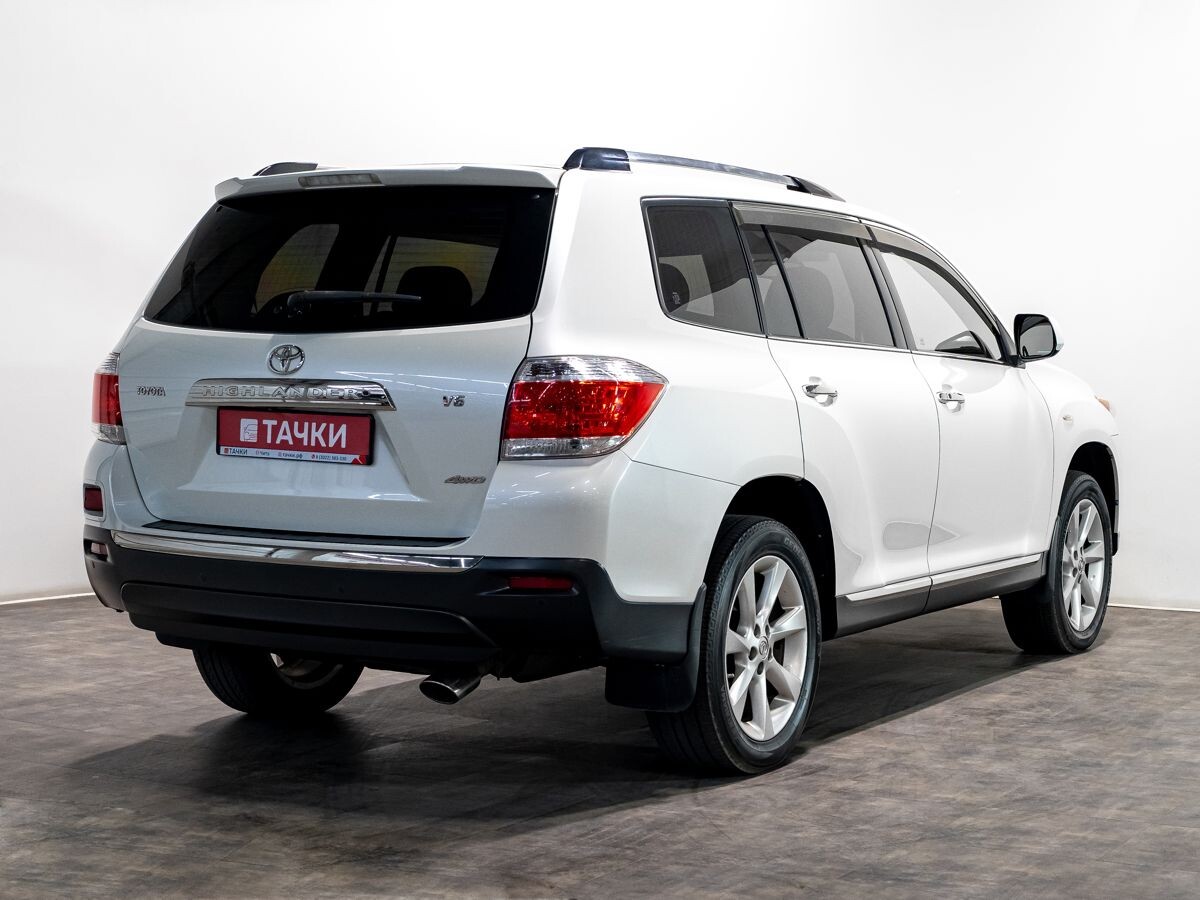 Toyota Highlander 2011 - фото автомобиля