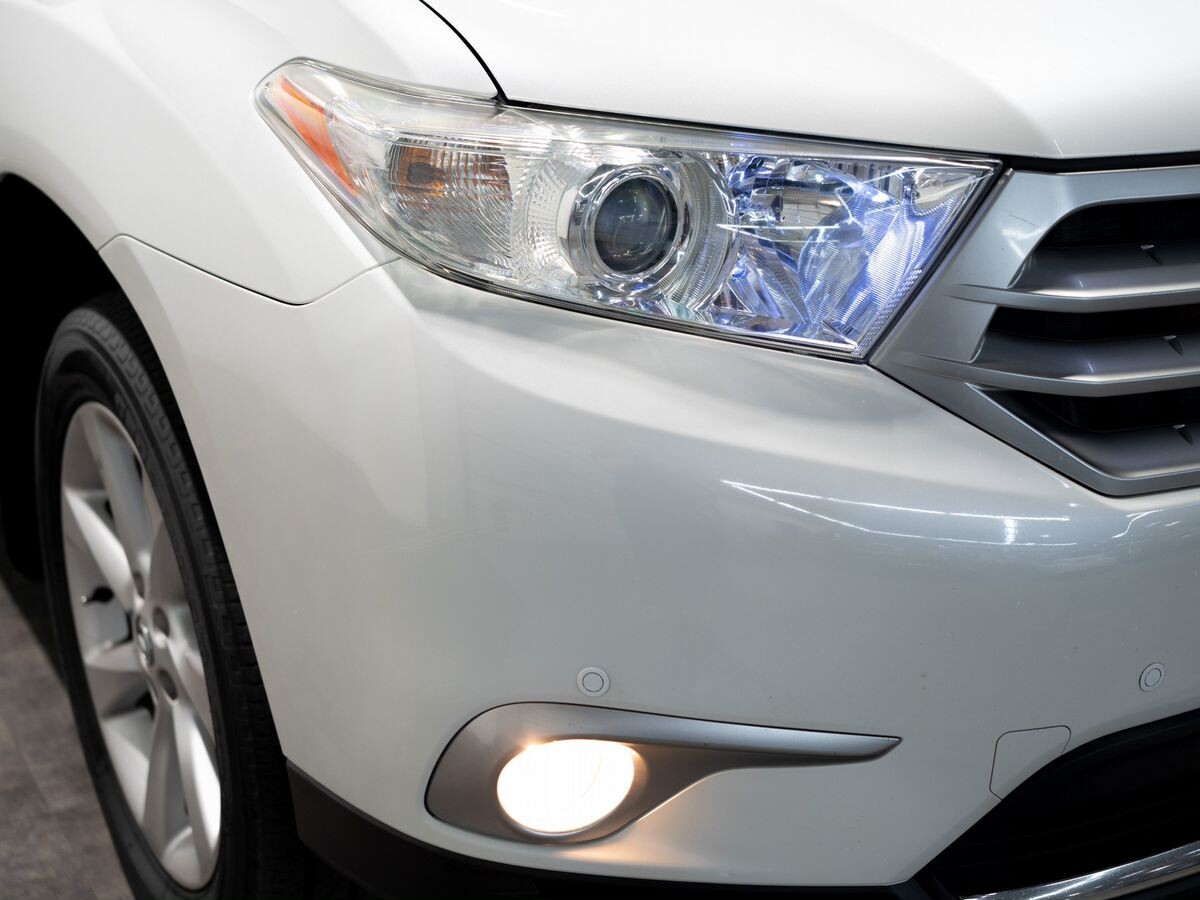 Toyota Highlander 2011 - фото автомобиля