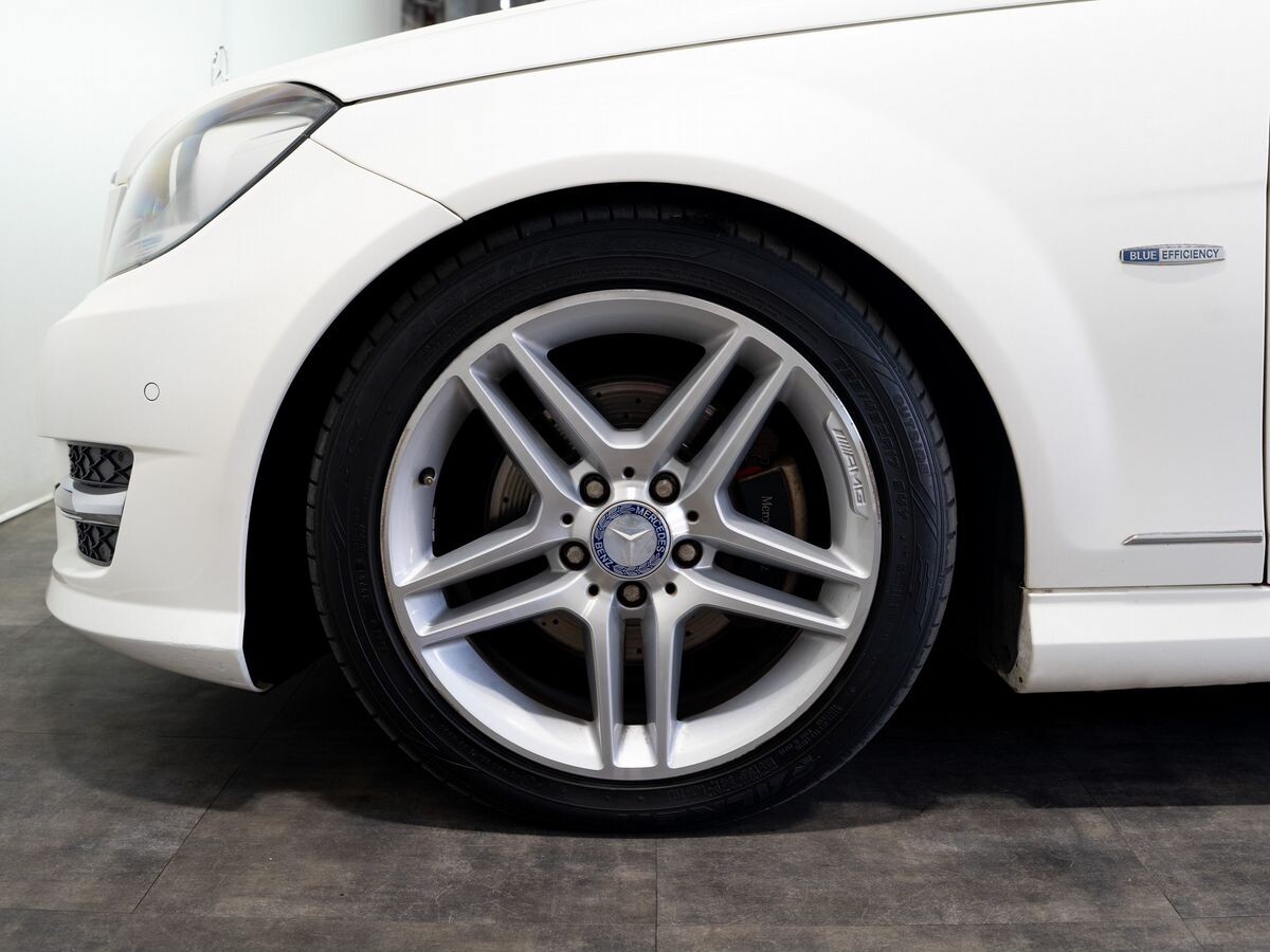 Mercedes-Benz C-Class 2011 - фото автомобиля