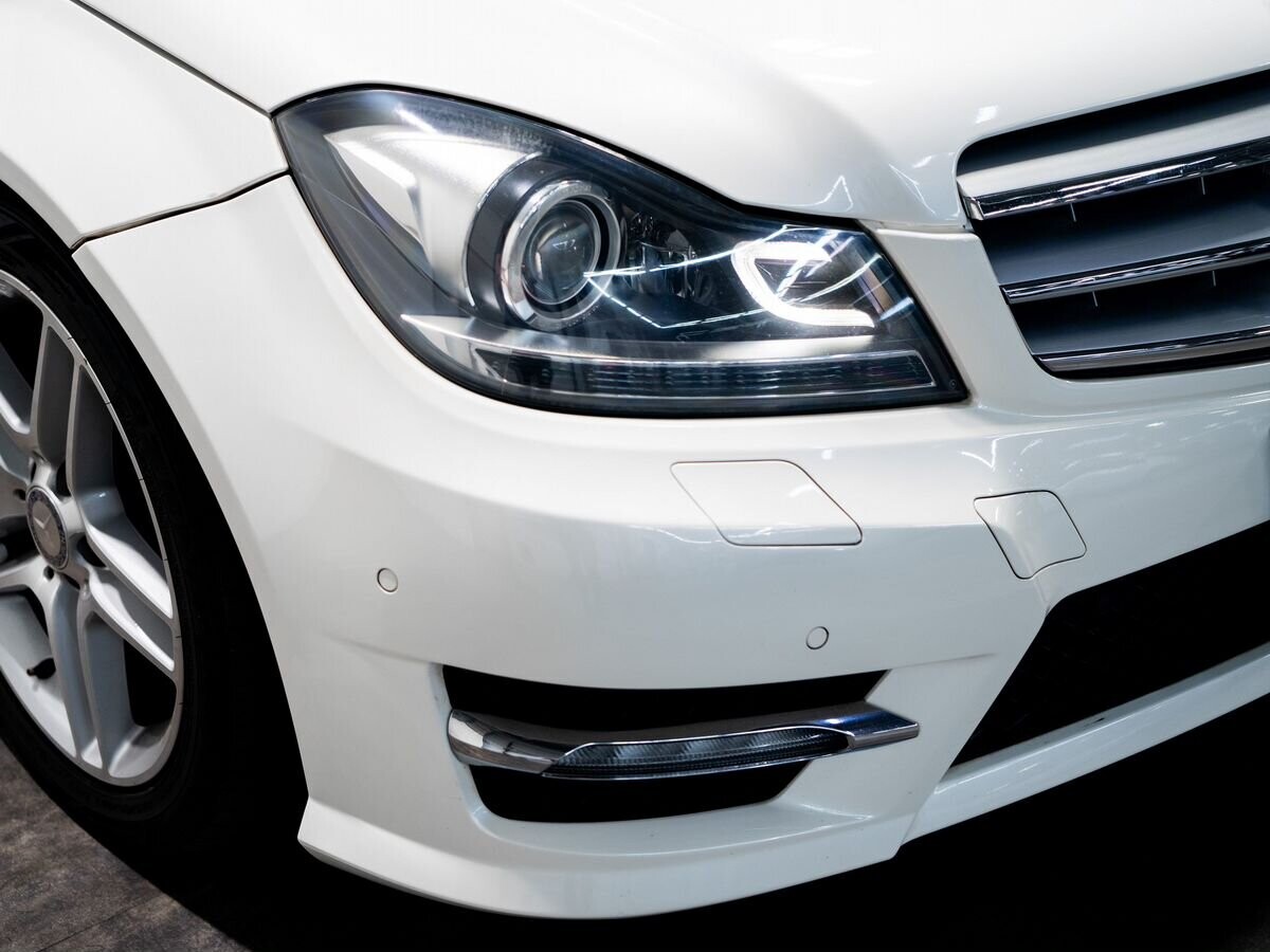Mercedes-Benz C-Class 2011 - фото автомобиля
