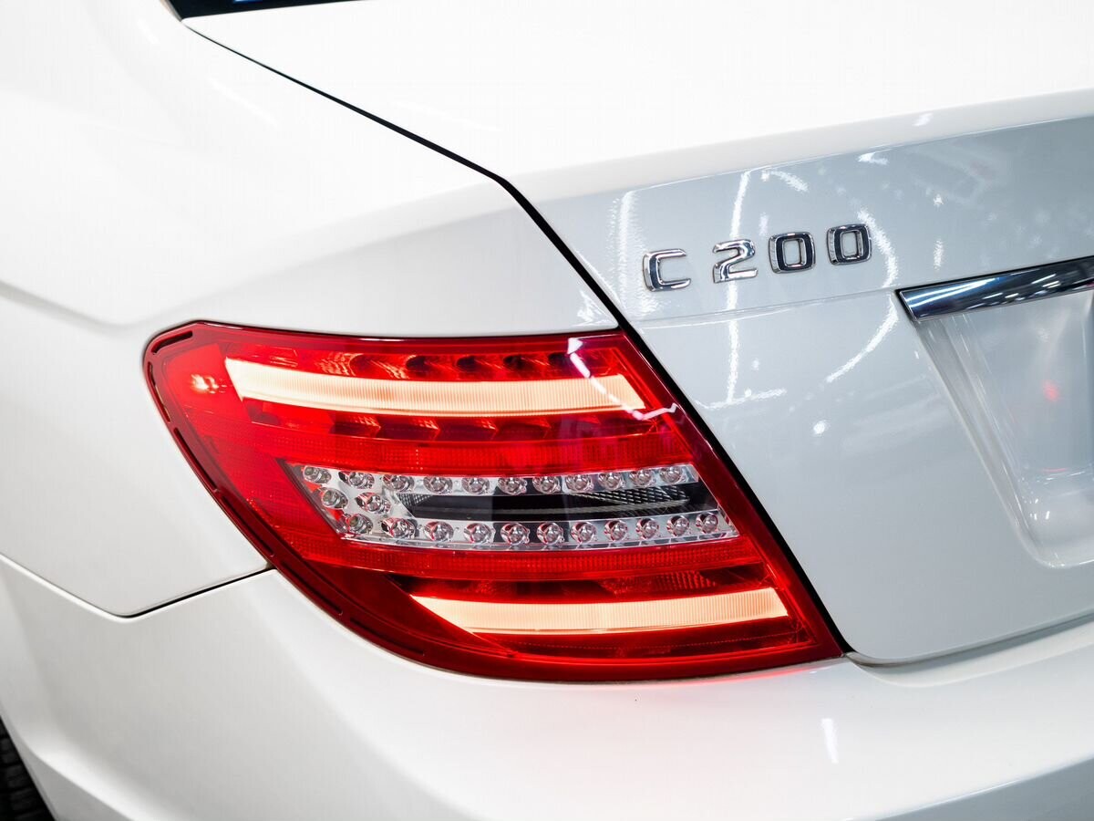 Mercedes-Benz C-Class 2011 - фото автомобиля