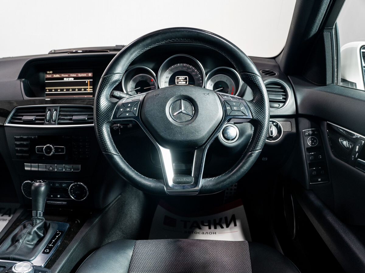 Mercedes-Benz C-Class 2011 - фото автомобиля