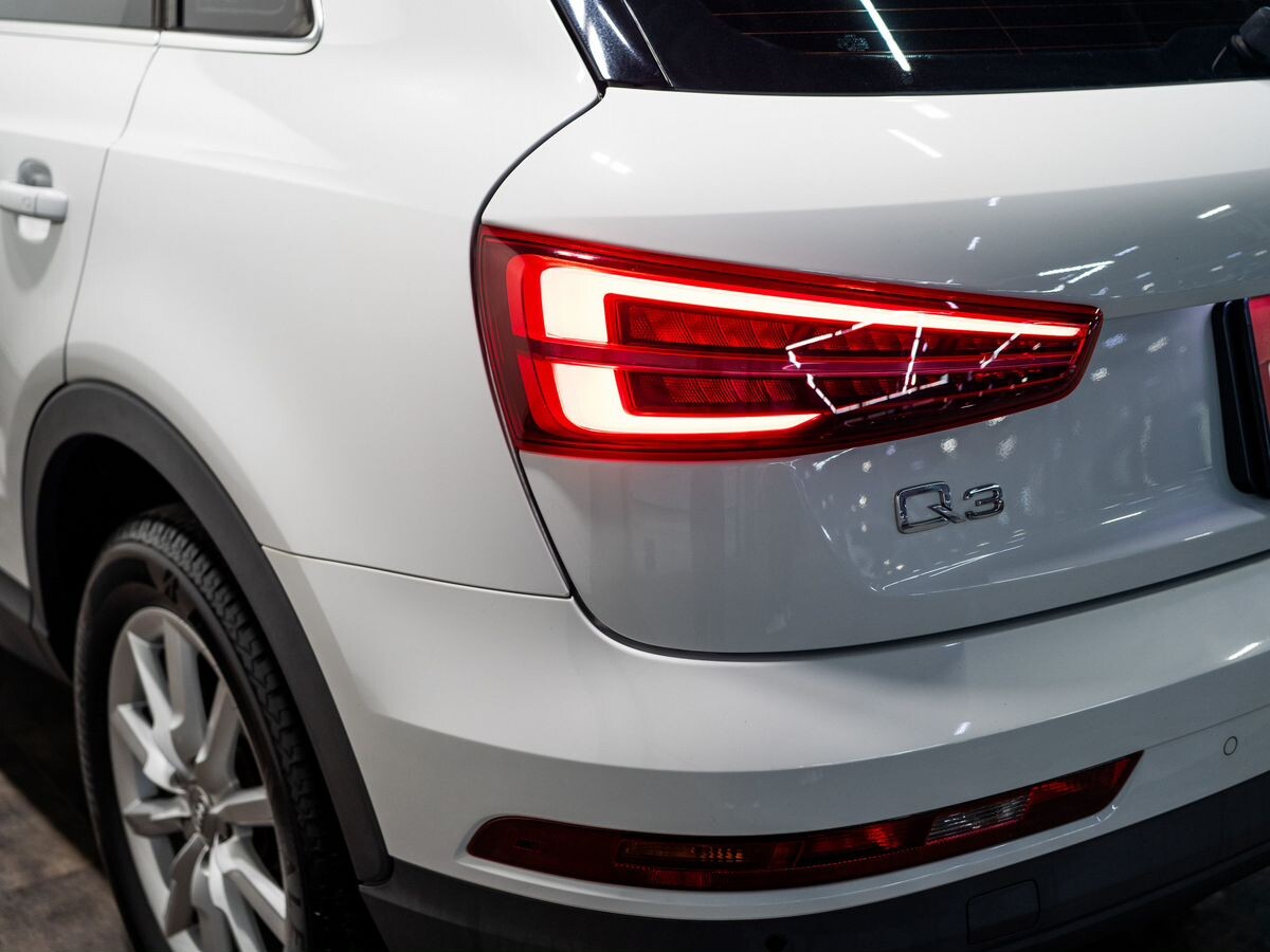 Audi Q3 2015 - фото автомобиля
