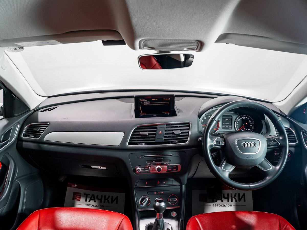 Audi Q3 2015 - фото автомобиля