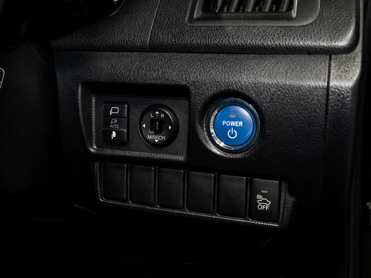 Toyota Sai 2015 - фото автомобиля