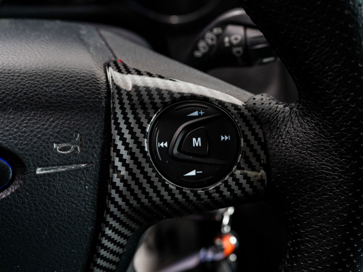 Ford Focus 2014 - фото автомобиля