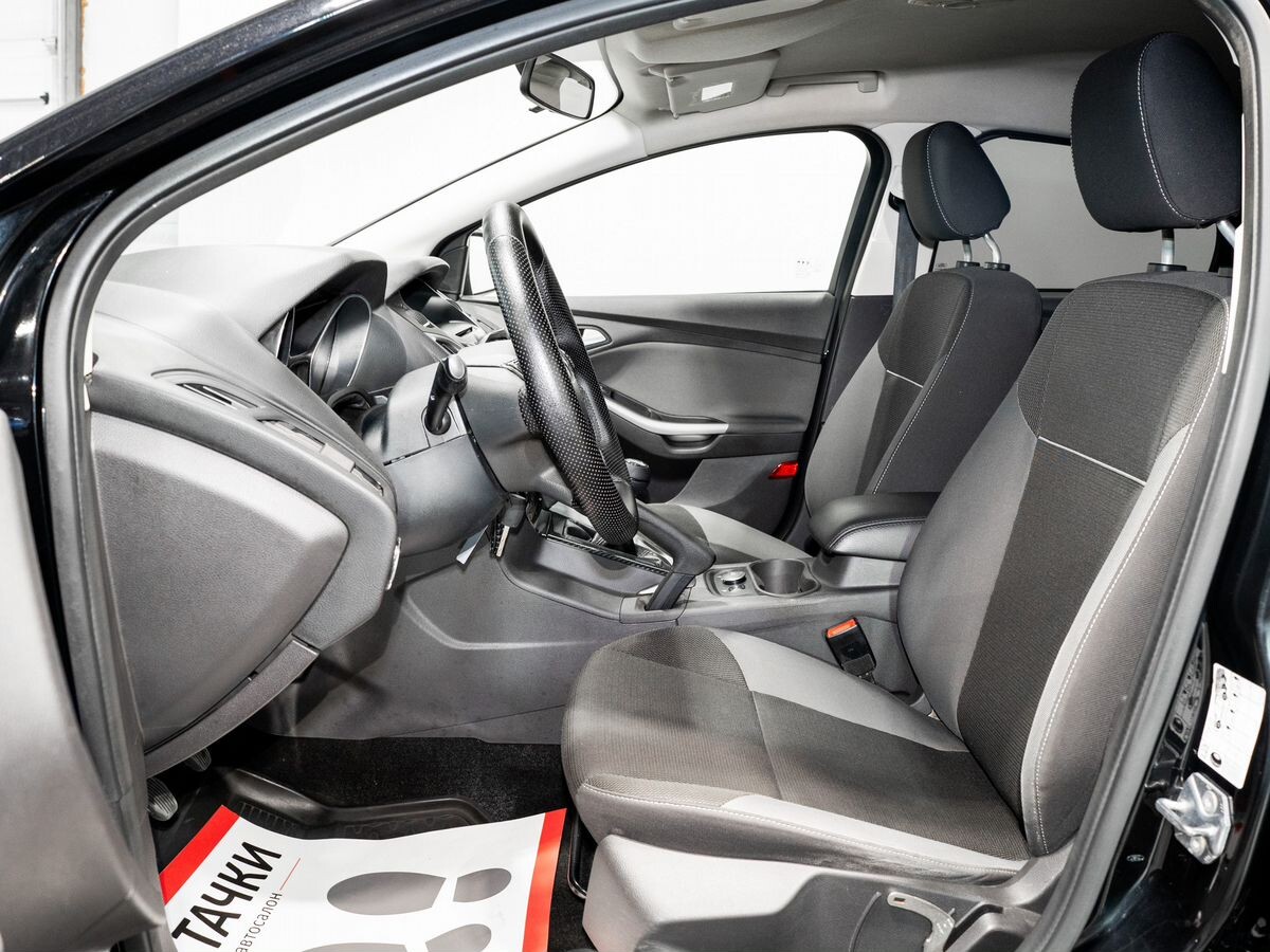 Ford Focus 2014 - фото автомобиля