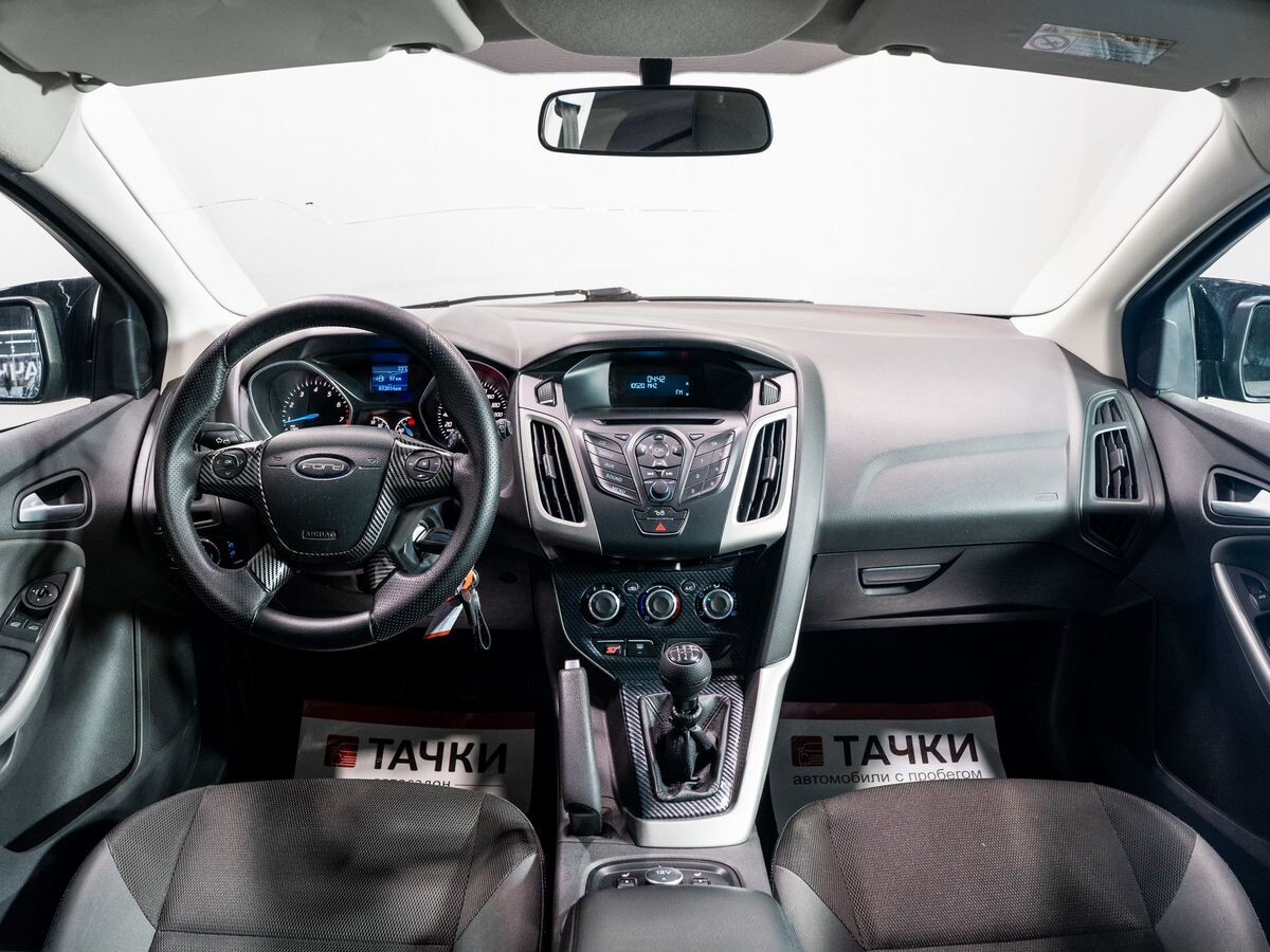 Ford Focus 2014 - фото автомобиля