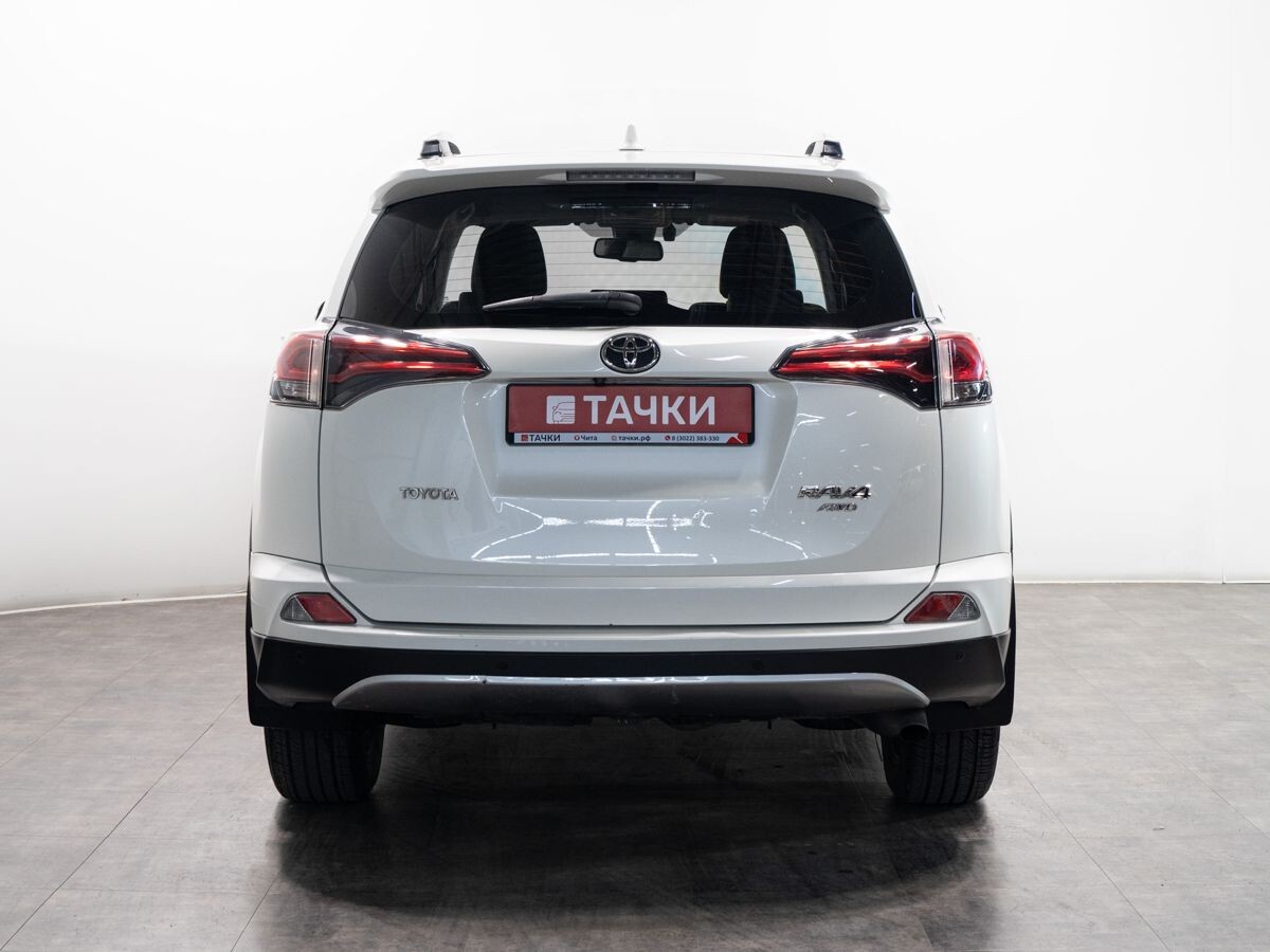 Toyota RAV4 2017 - фото автомобиля