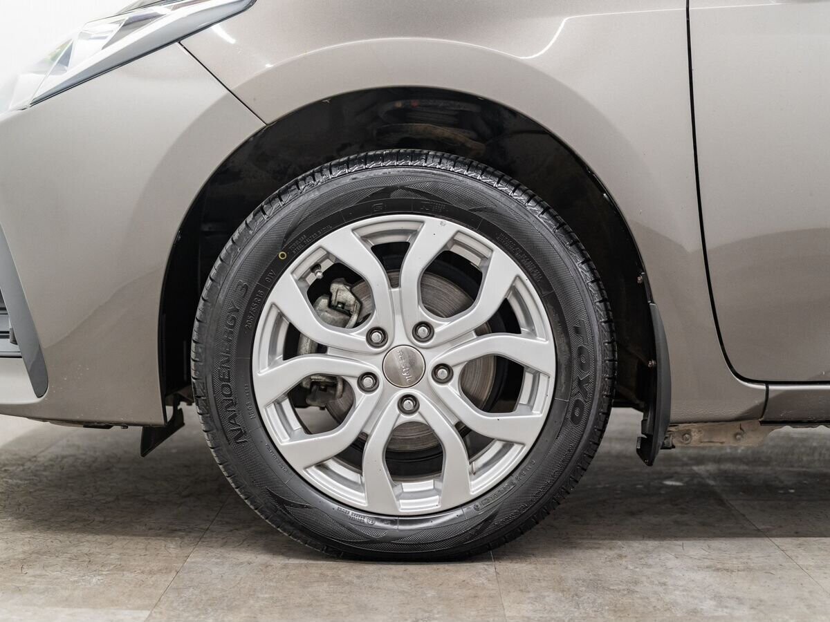 Toyota Corolla 2016 - фото автомобиля