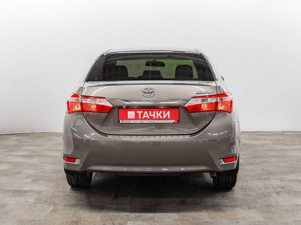 Toyota Corolla 2016 - фото автомобиля