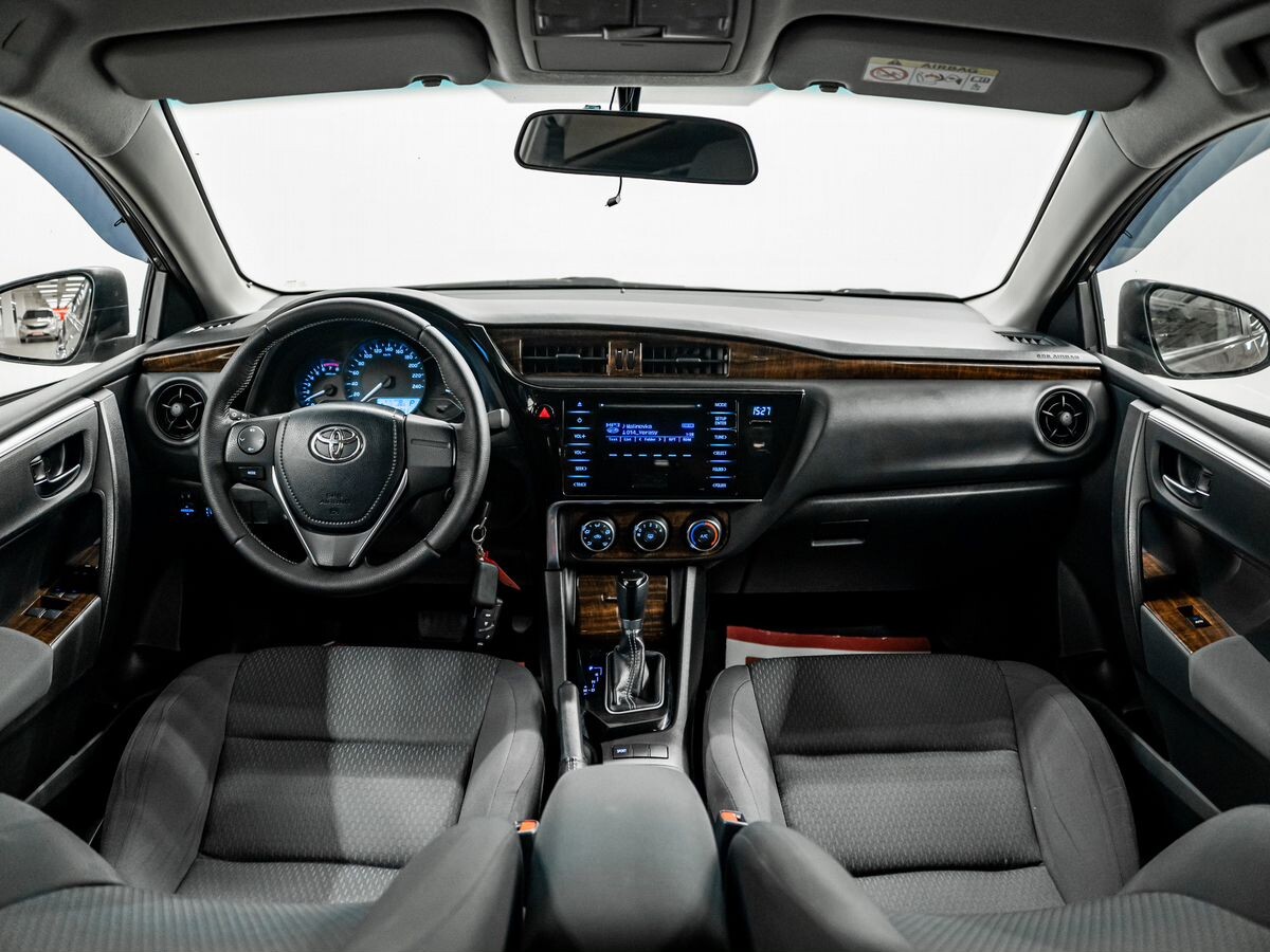 Toyota Corolla 2016 - фото автомобиля