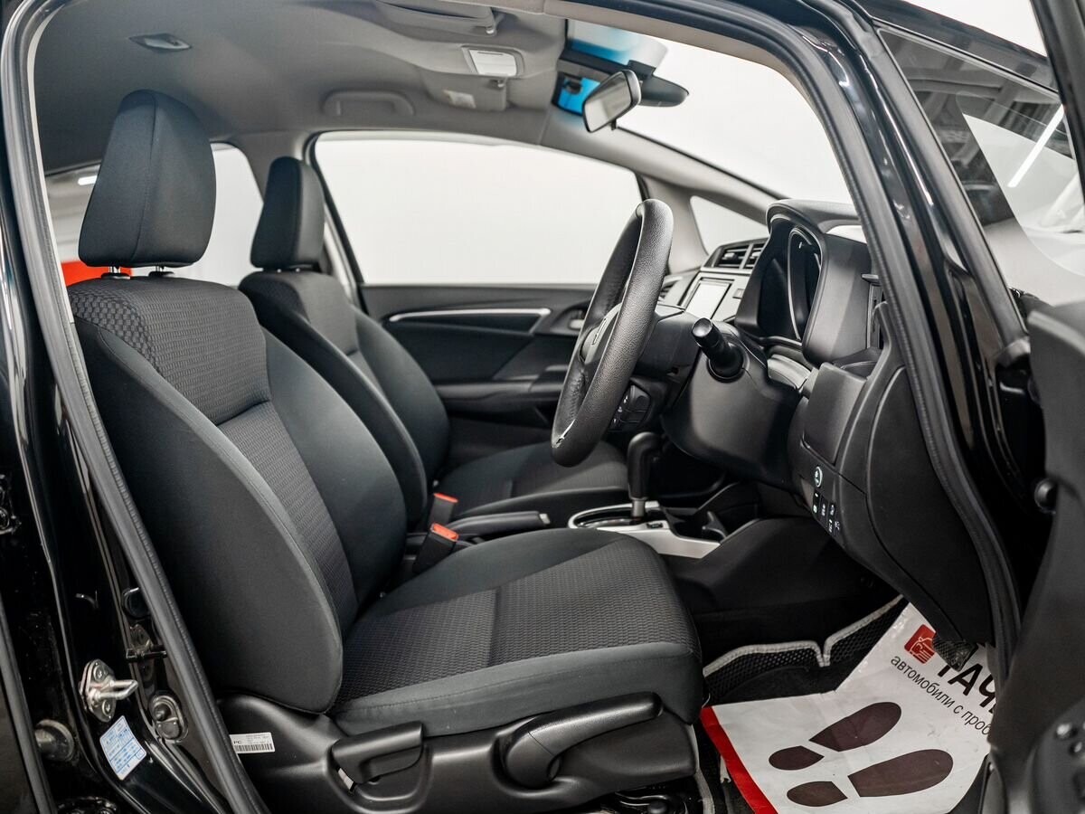 Honda Fit 2019 - фото автомобиля