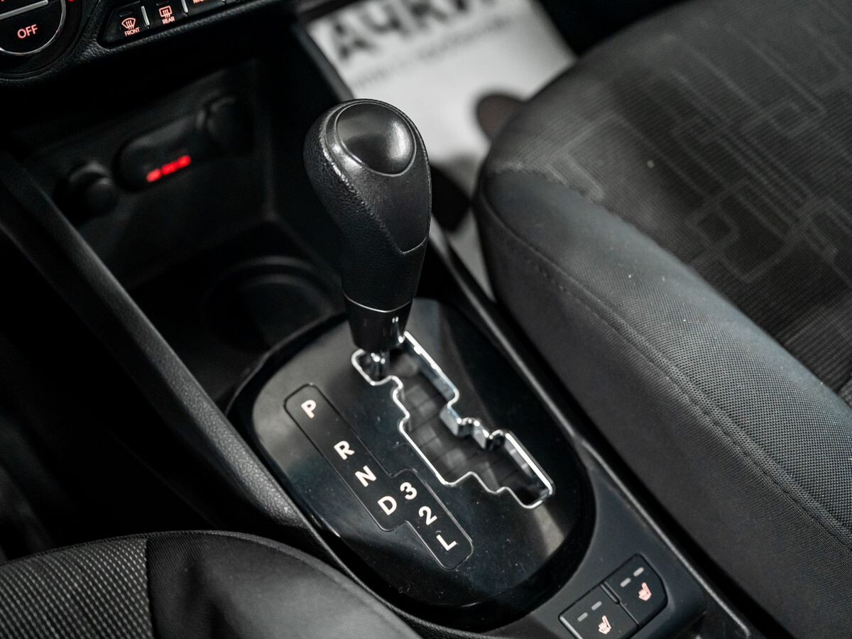 Kia Rio 2012 - фото автомобиля
