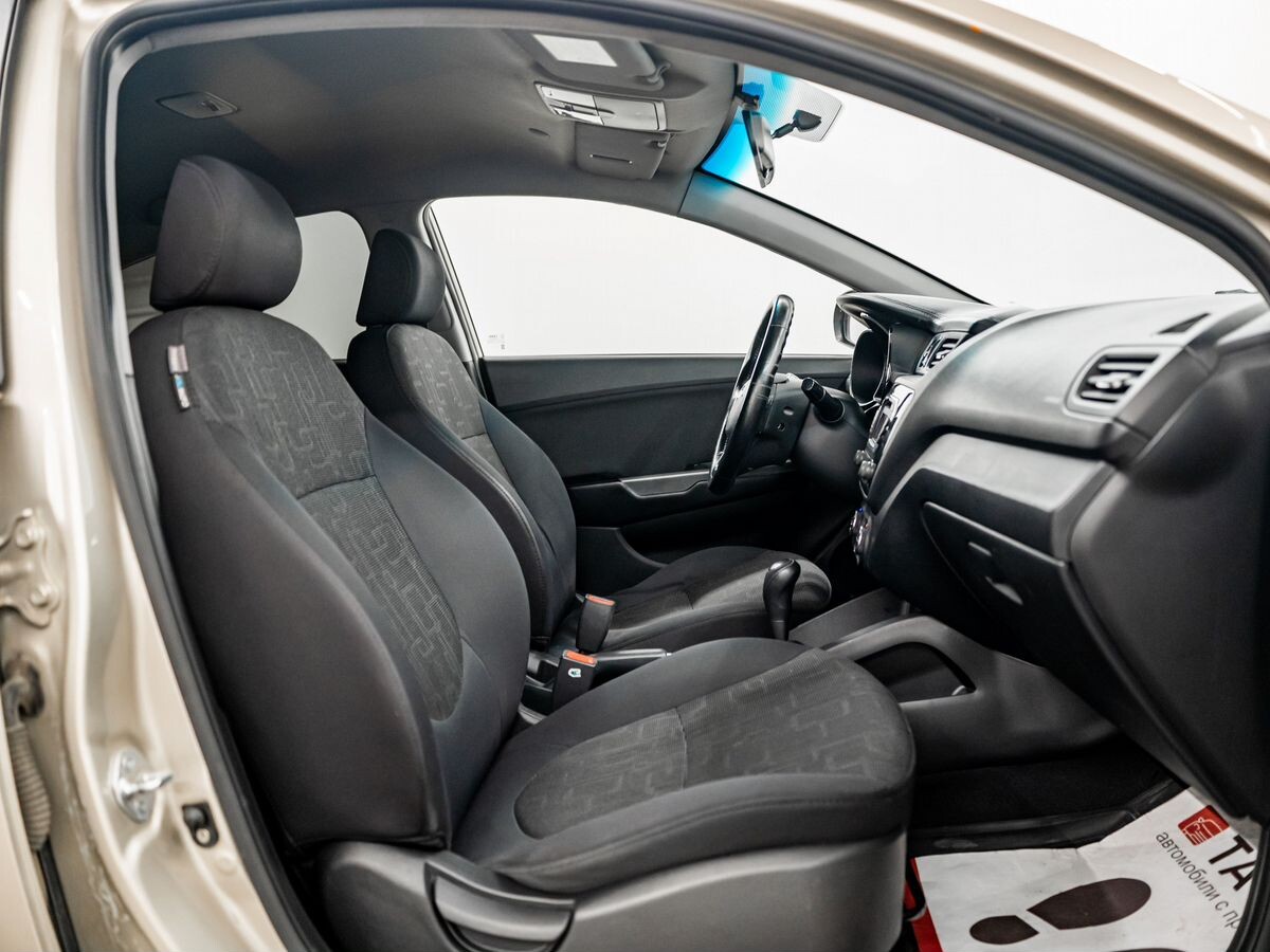 Kia Rio 2012 - фото автомобиля