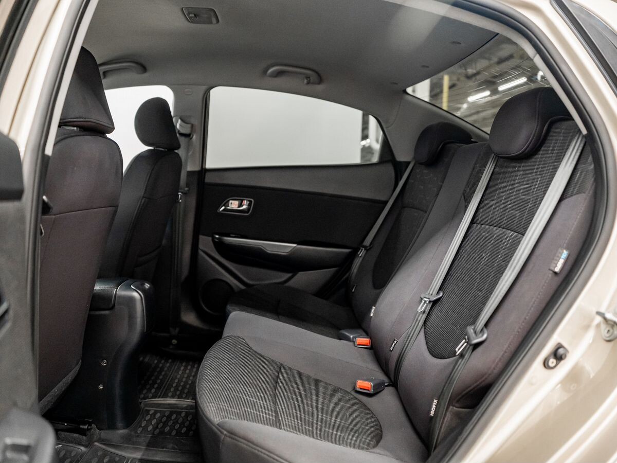 Kia Rio 2012 - фото автомобиля
