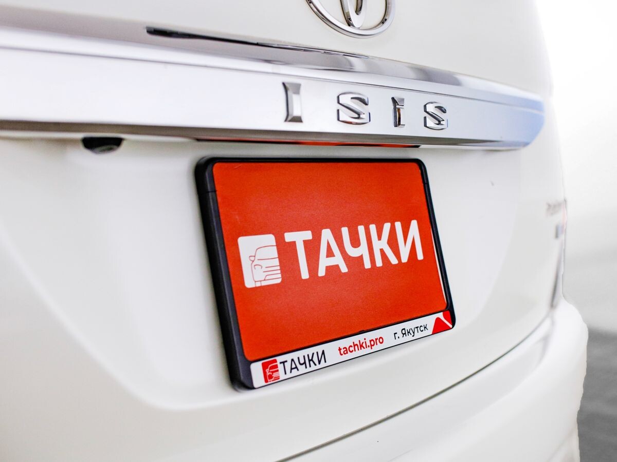Toyota Isis 2011 - фото автомобиля