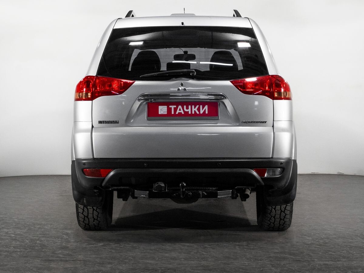 Mitsubishi Pajero Sport 2011 - фото автомобиля