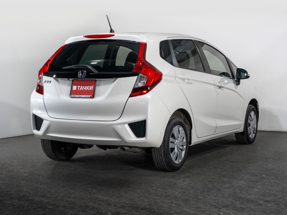 Honda Fit 2017 - фото автомобиля