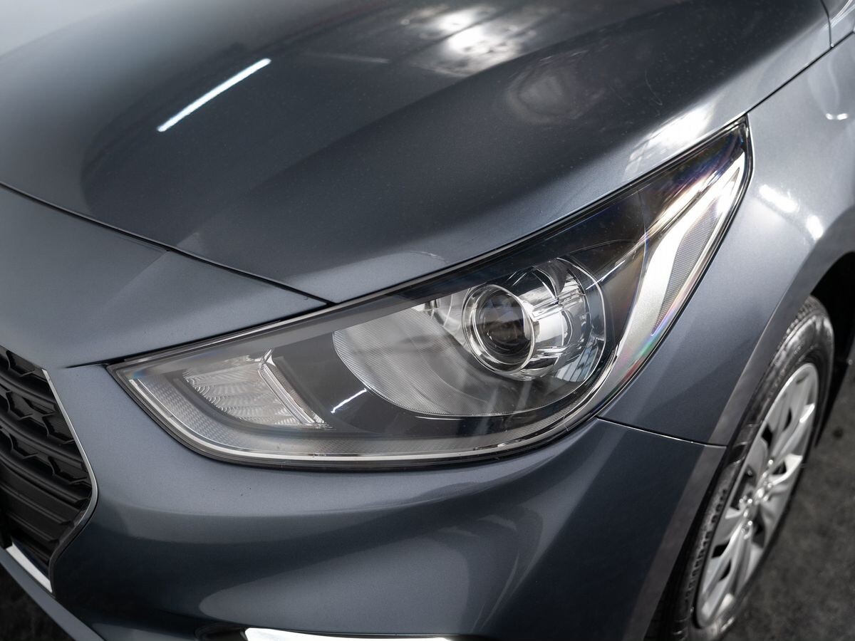 Hyundai Solaris 2018 - фото автомобиля